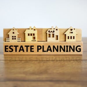 The Benefits of Doing Estate Planning with a Lawyer vs. Using Online Tool